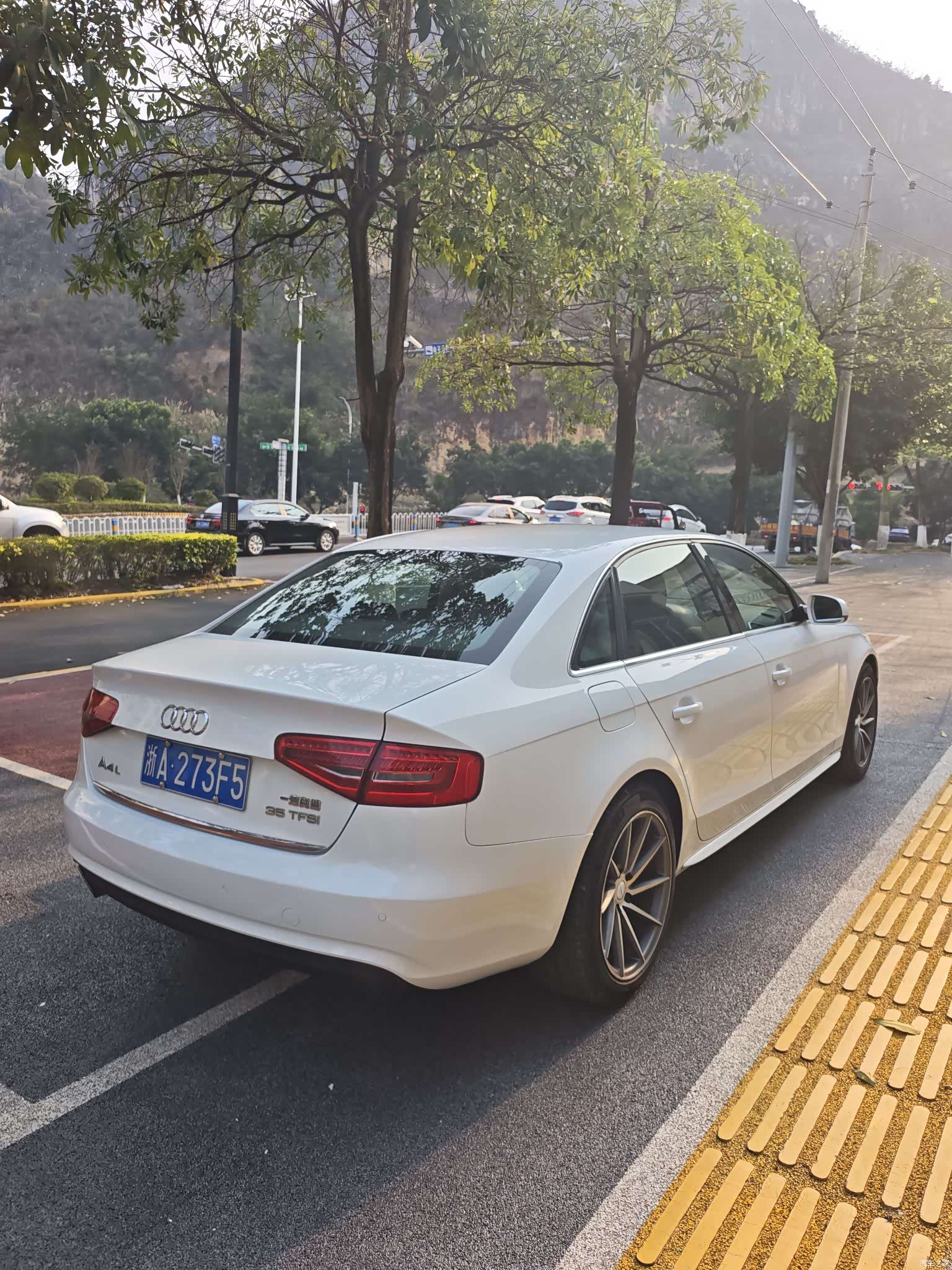 Audi A4L, 2015 4