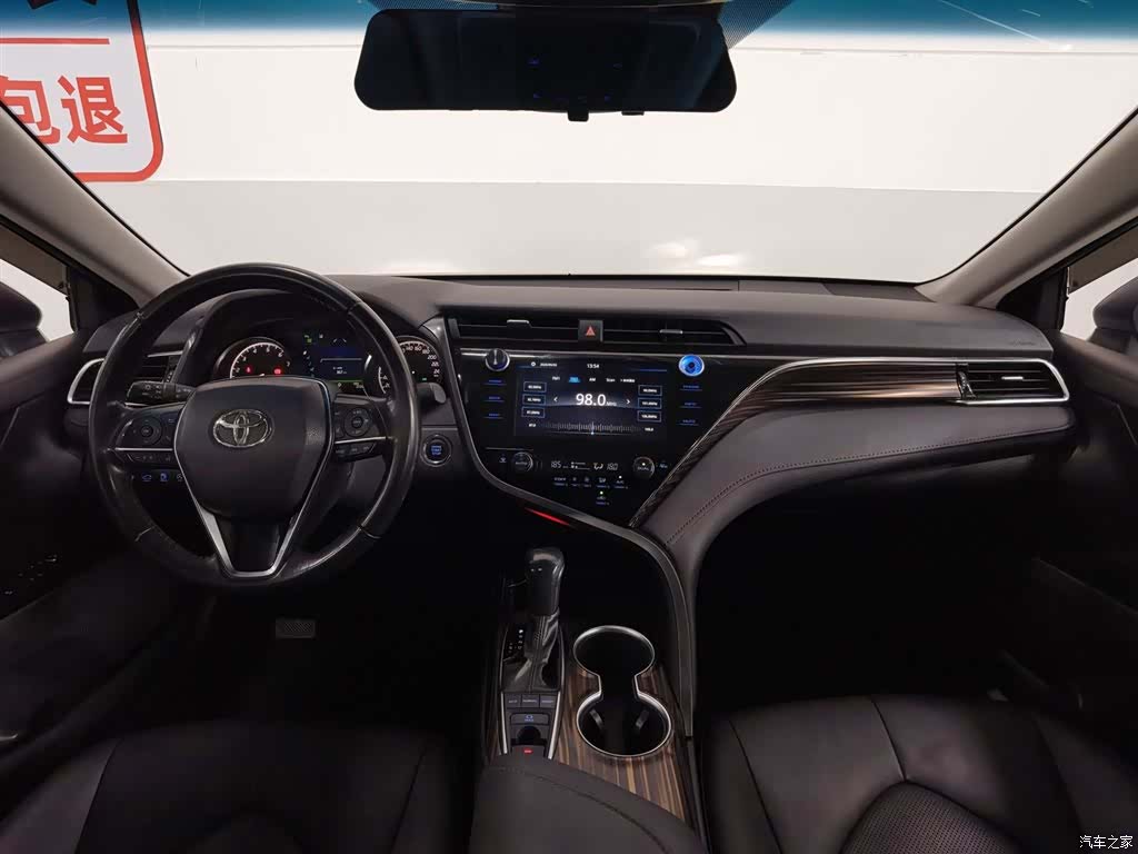 Toyota Camry, 2020 все фото