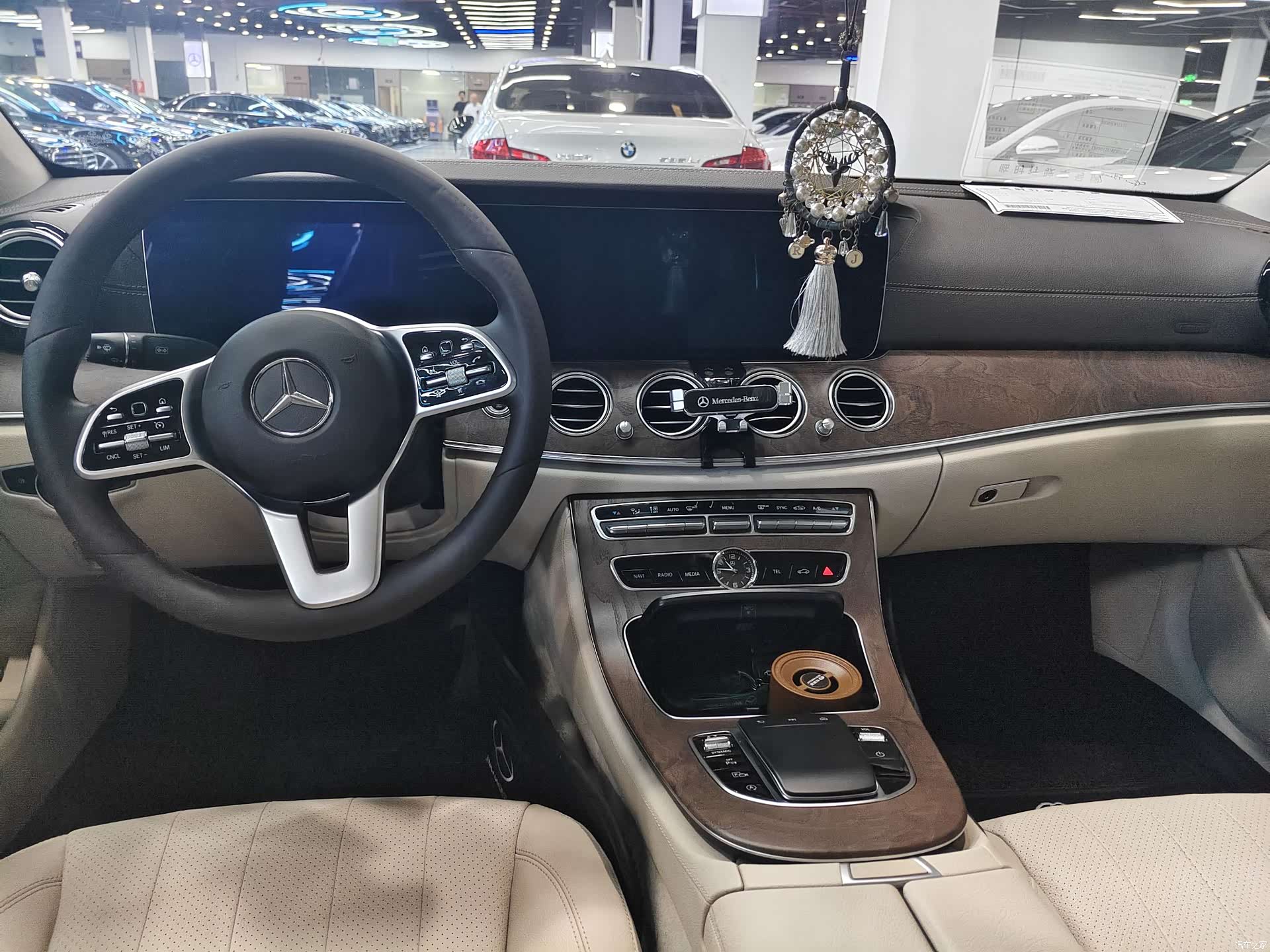 Mercedes-Benz E-Class, 2019 12