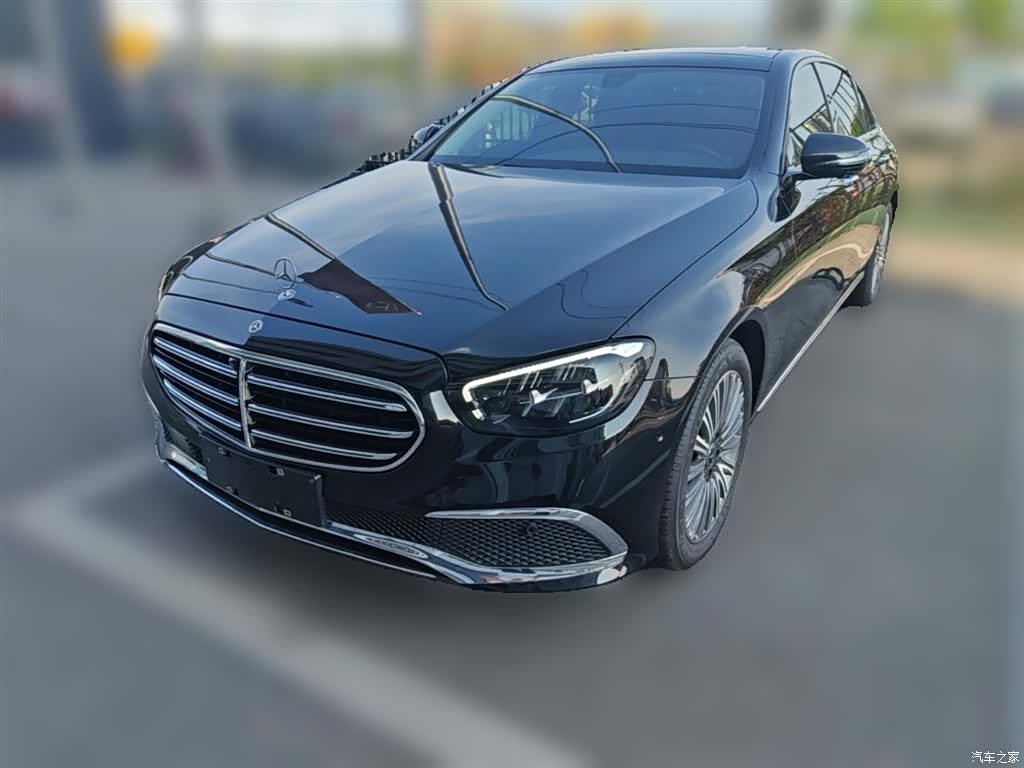 Mercedes-Benz E-Class, 2022 3