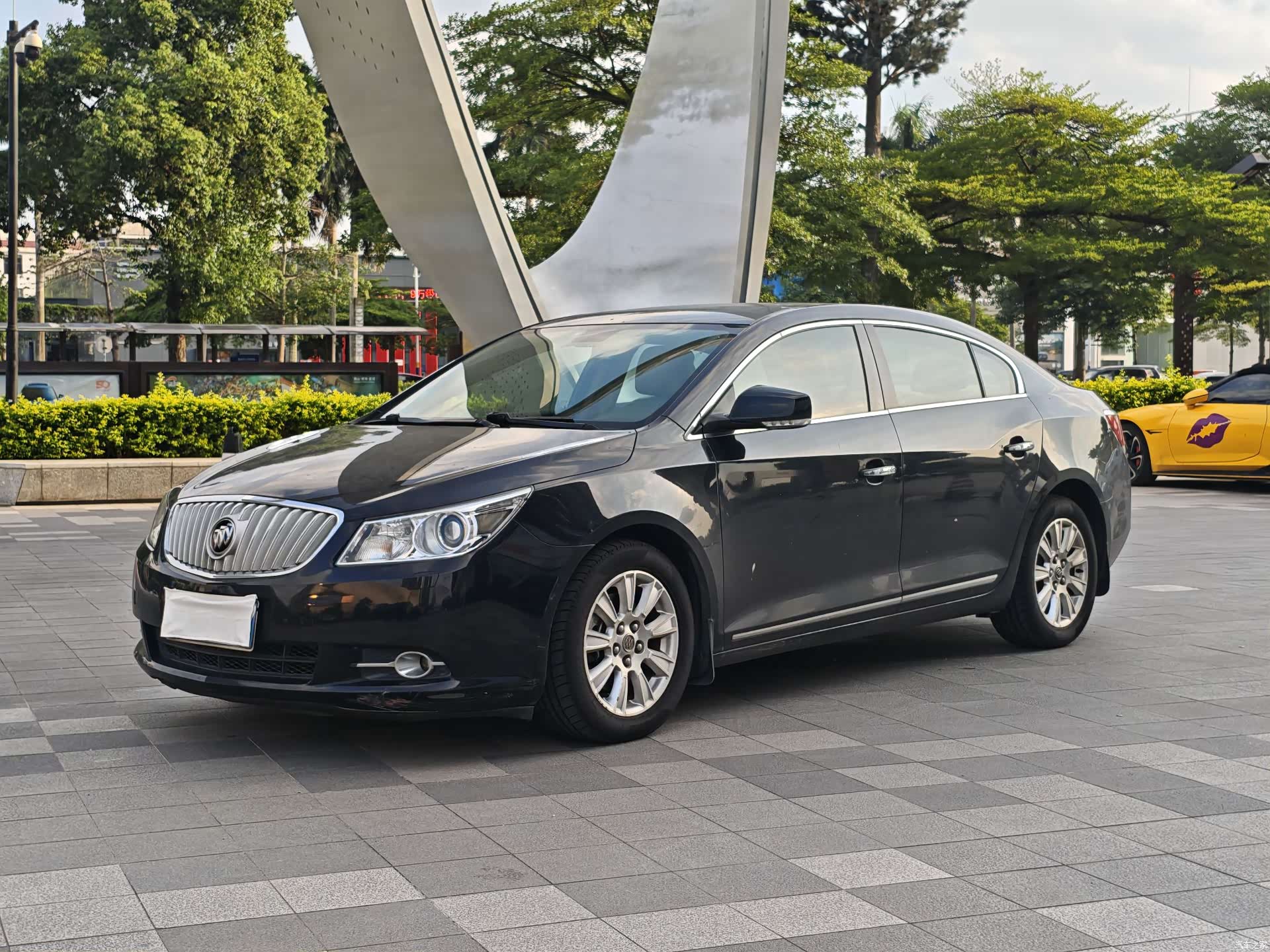 Buick LaCrosse, 2013 1