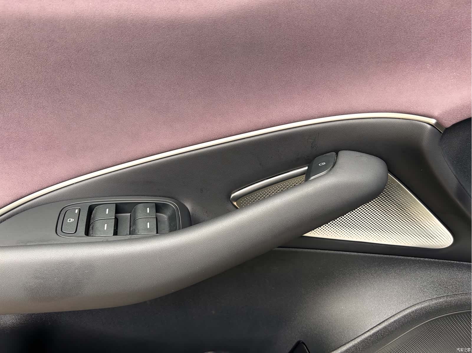 Xiaomi SU7, 2024 11