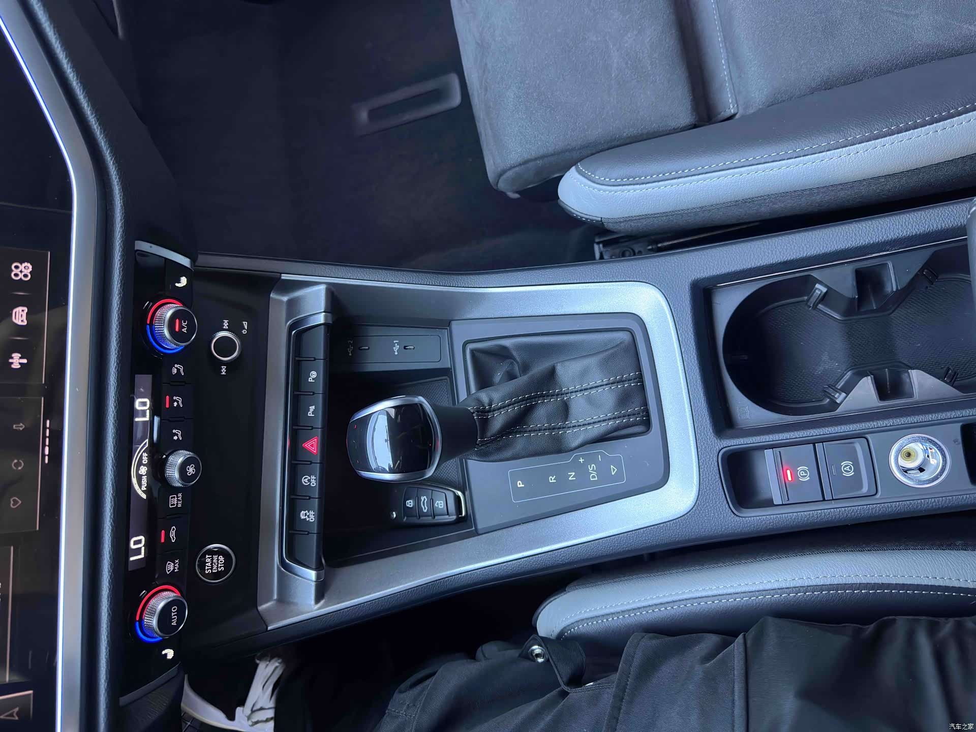 Audi Q3, 2023 16