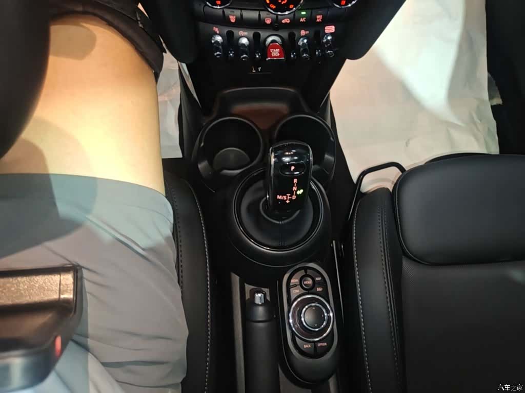 Mini Cooper, 2024 14