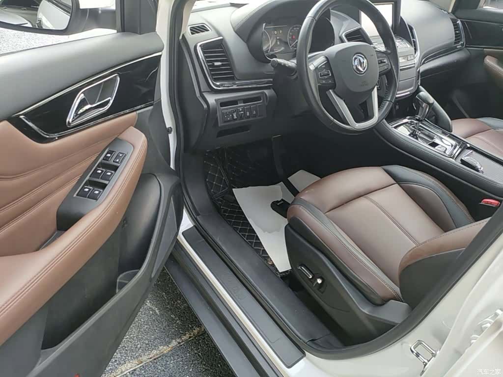 DongFeng AX7, 2018 16