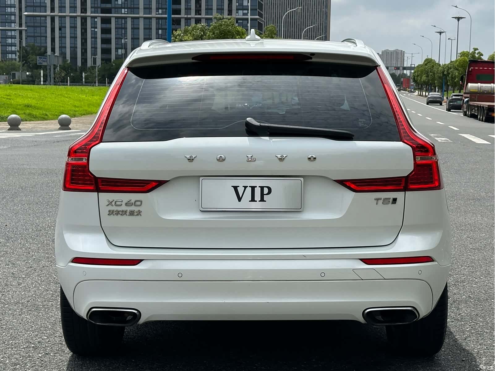 Volvo XC60, 2019 все фото