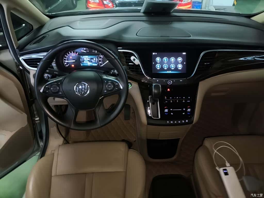 Buick GL8, 2017 10