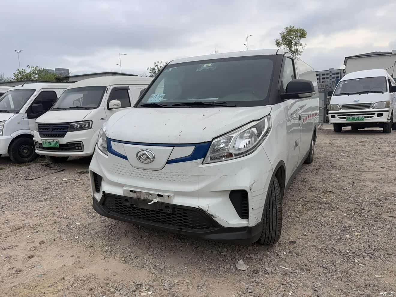 Maxus EV30, 2021 все фото
