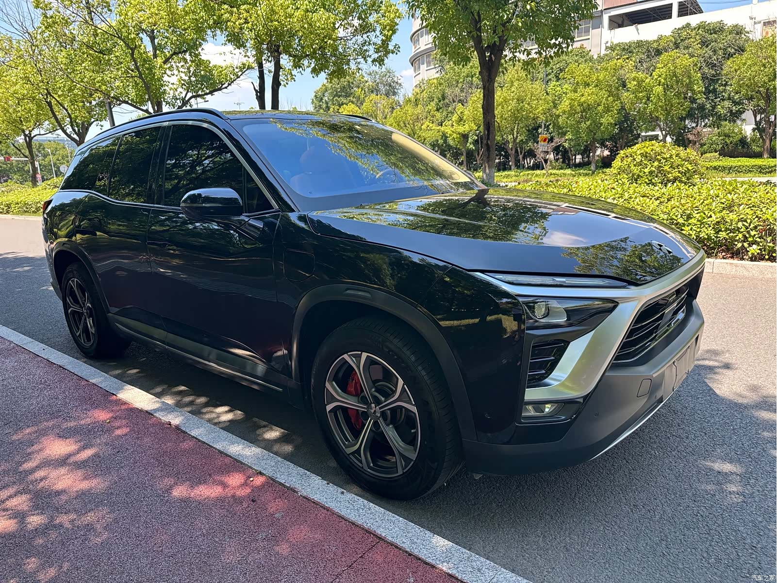 NIO ES8, 2019 3