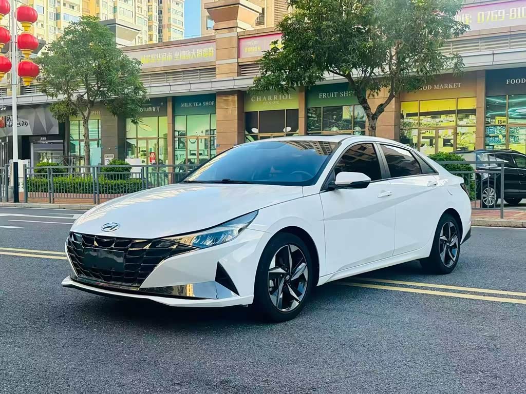 Hyundai Elantra