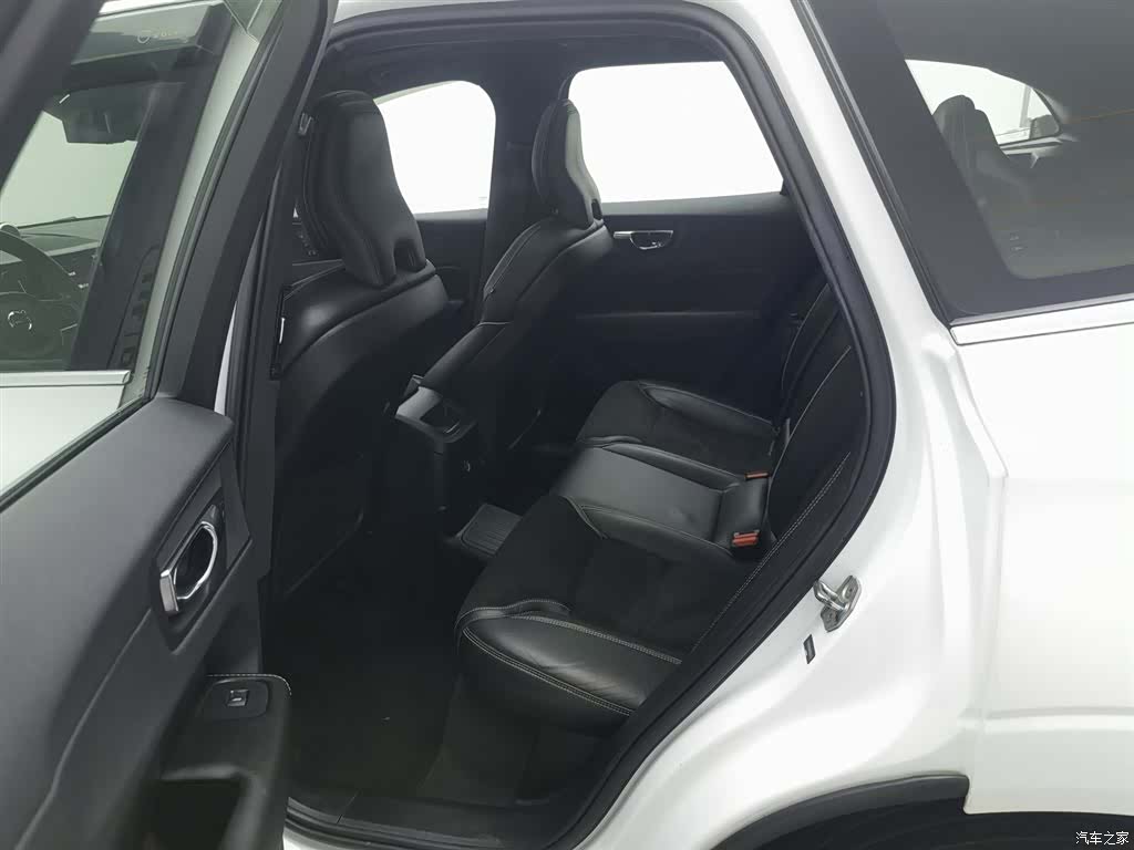 Volvo XC60, 2019 15