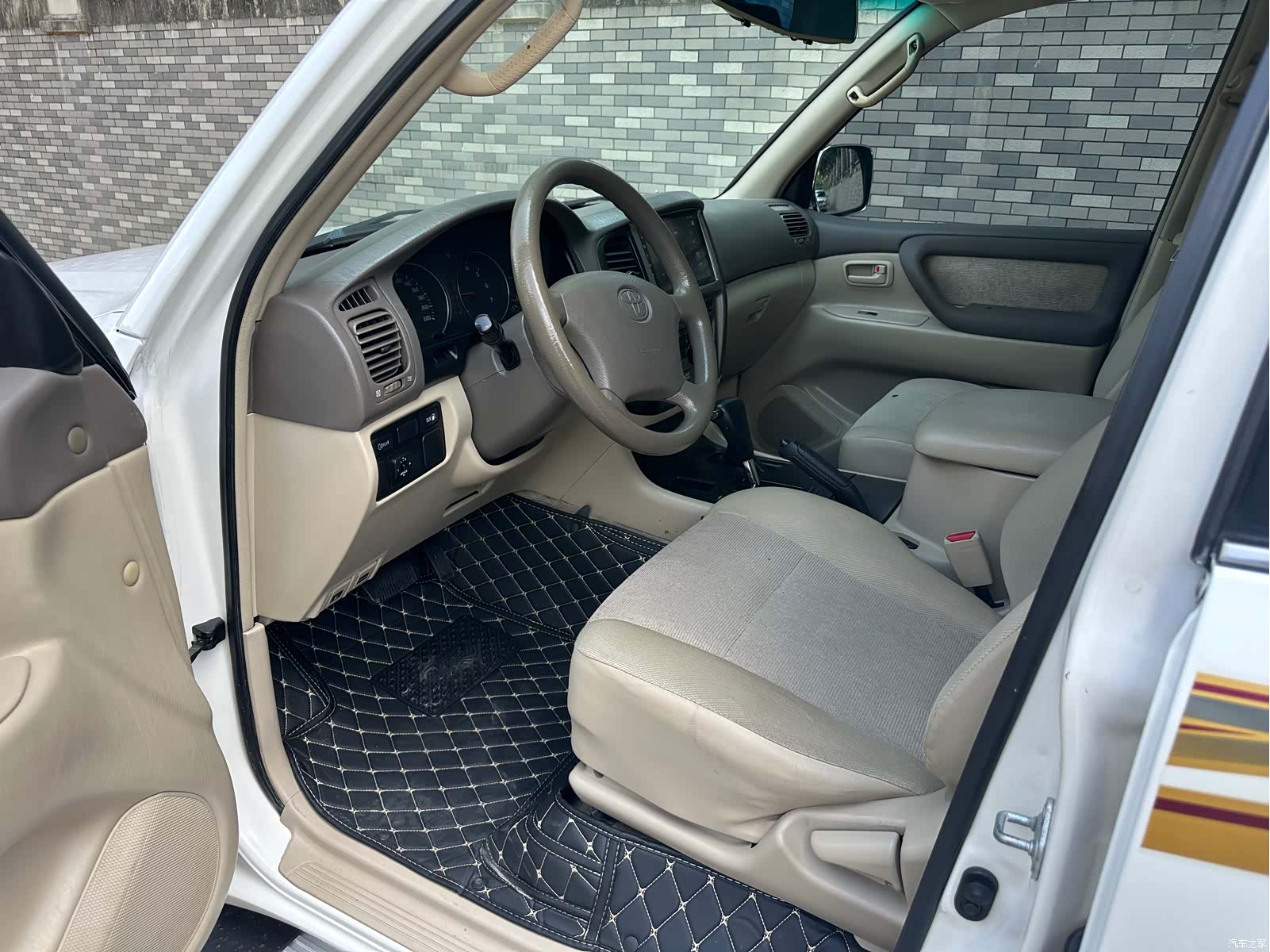 Toyota Land Cruiser, 2004 8