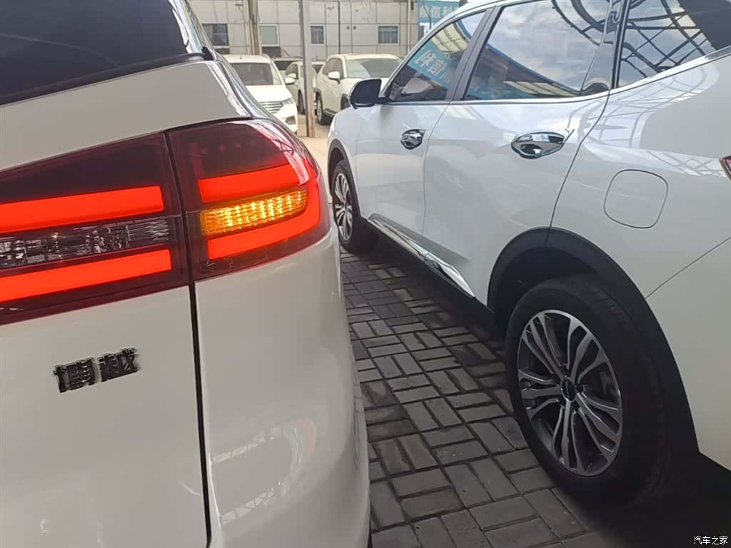 Geely Boyue, 2022 8