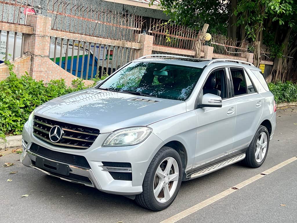 Mercedes-Benz M