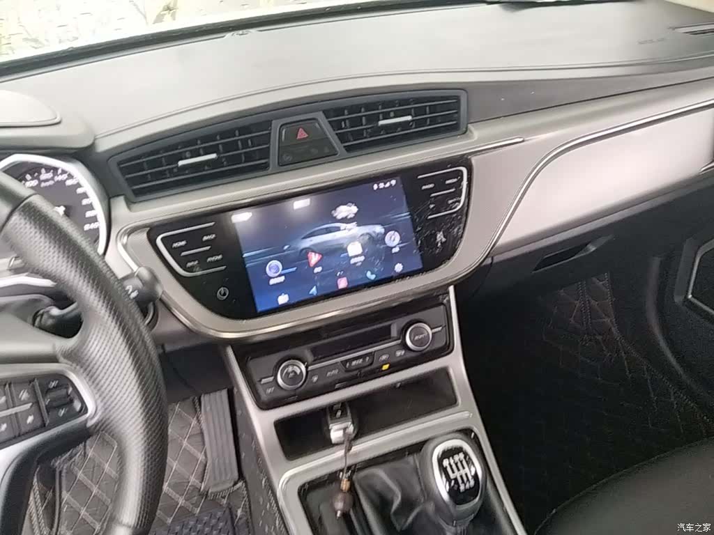 Geely Emgrand, 2019 13