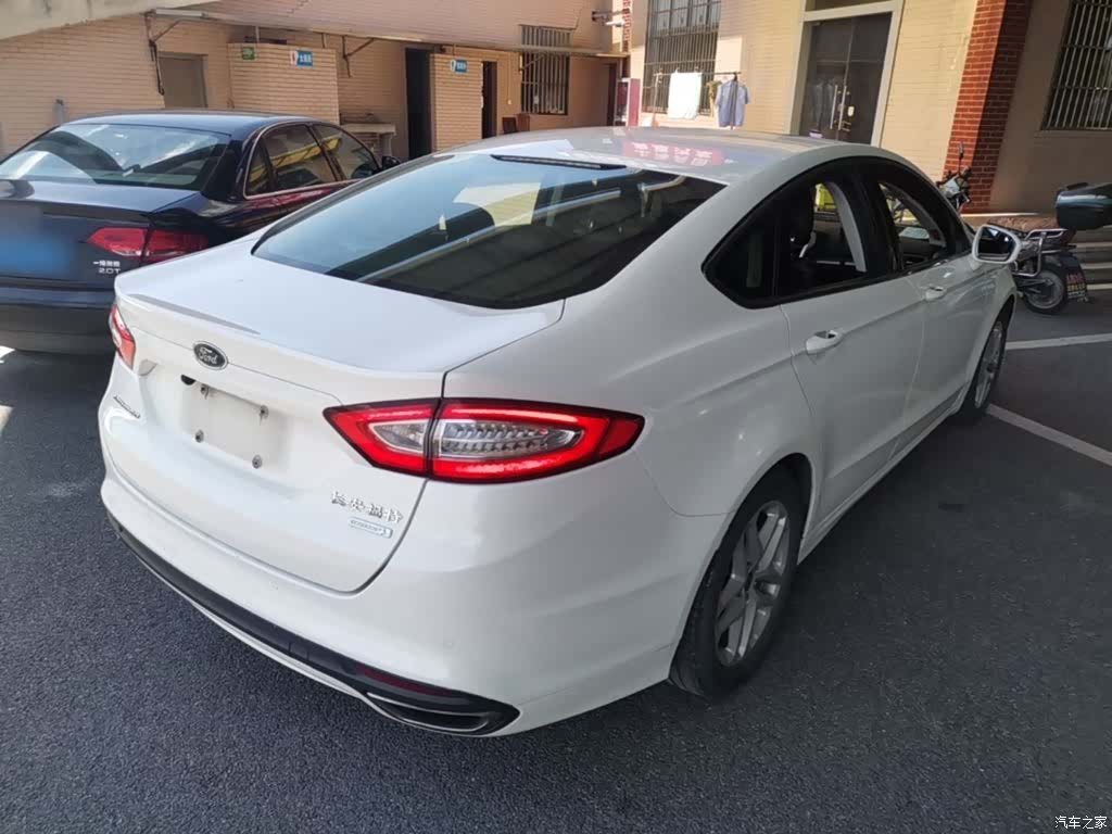 Ford Mondeo, 2014 7
