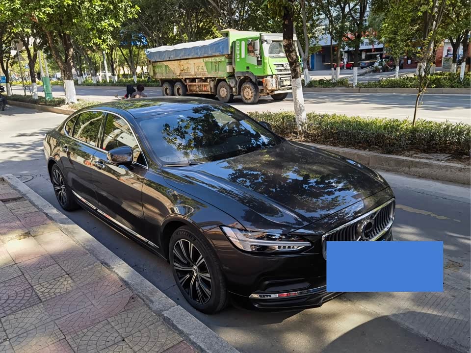 Volvo S90