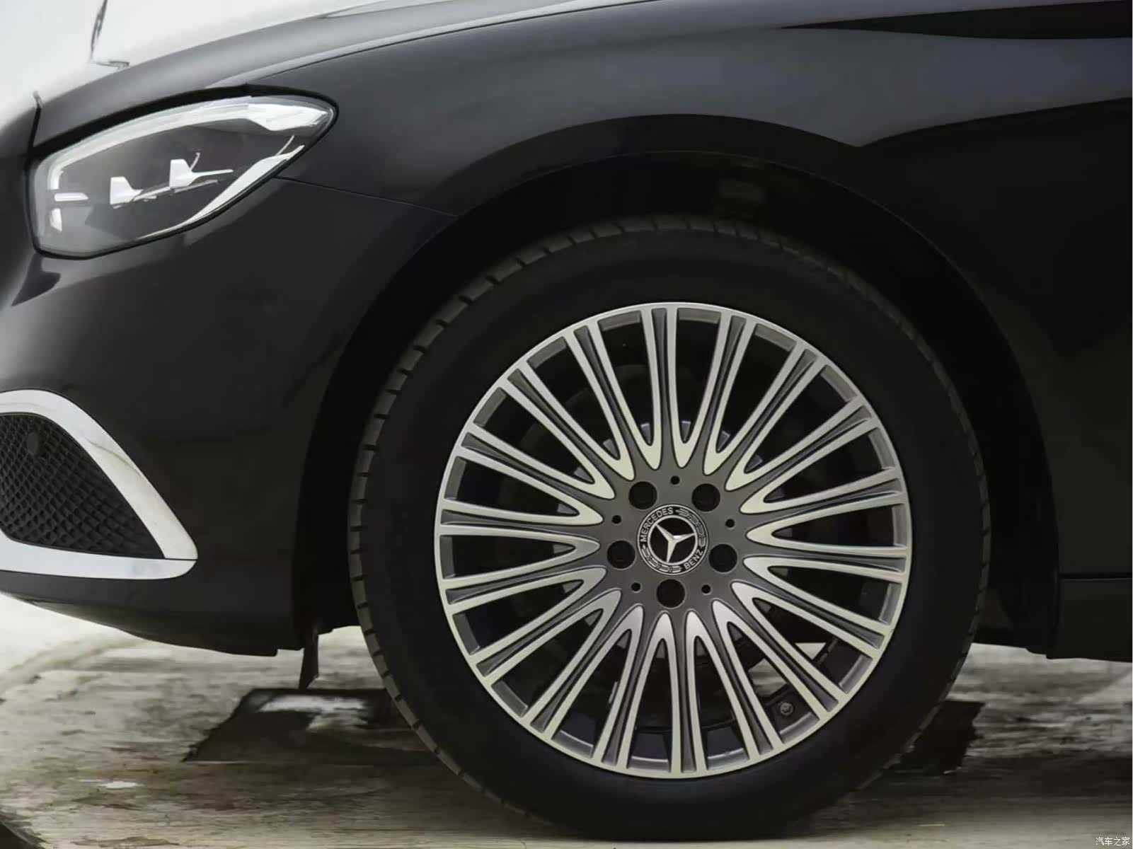 Mercedes-Benz E-Class, 2022 12