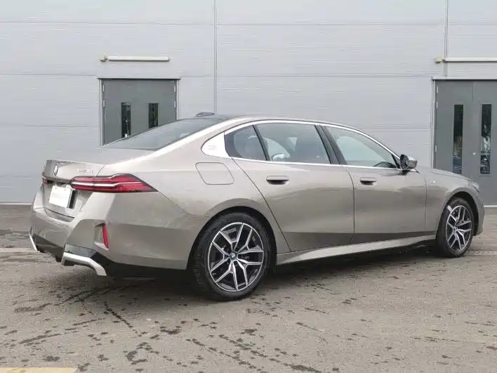 BMW i5 BMW i5