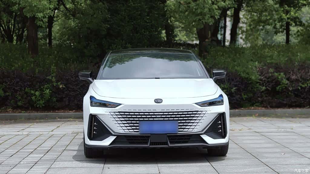 Changan UNI-V, 2023 6