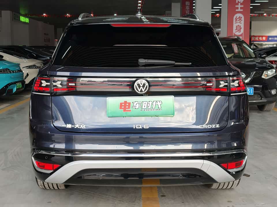 Volkswagen ID.6 CROZZ