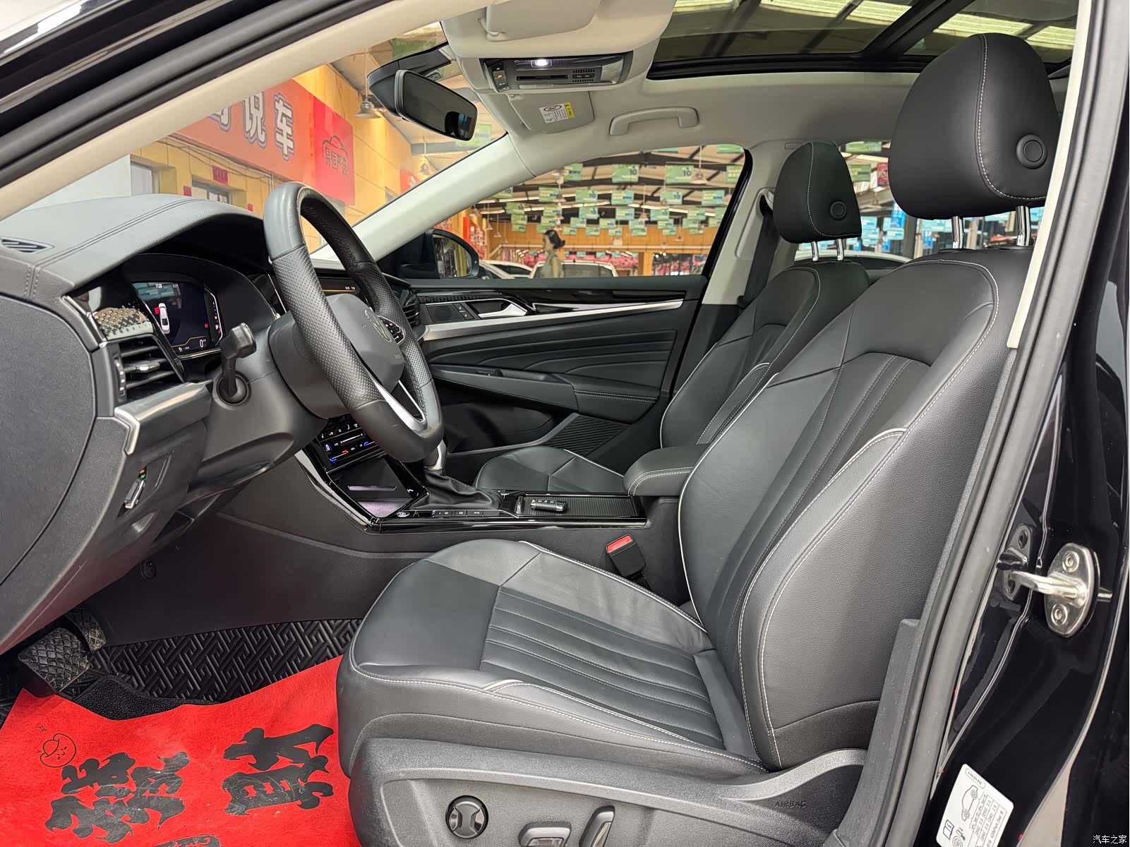 Volkswagen Passat, 2023 13
