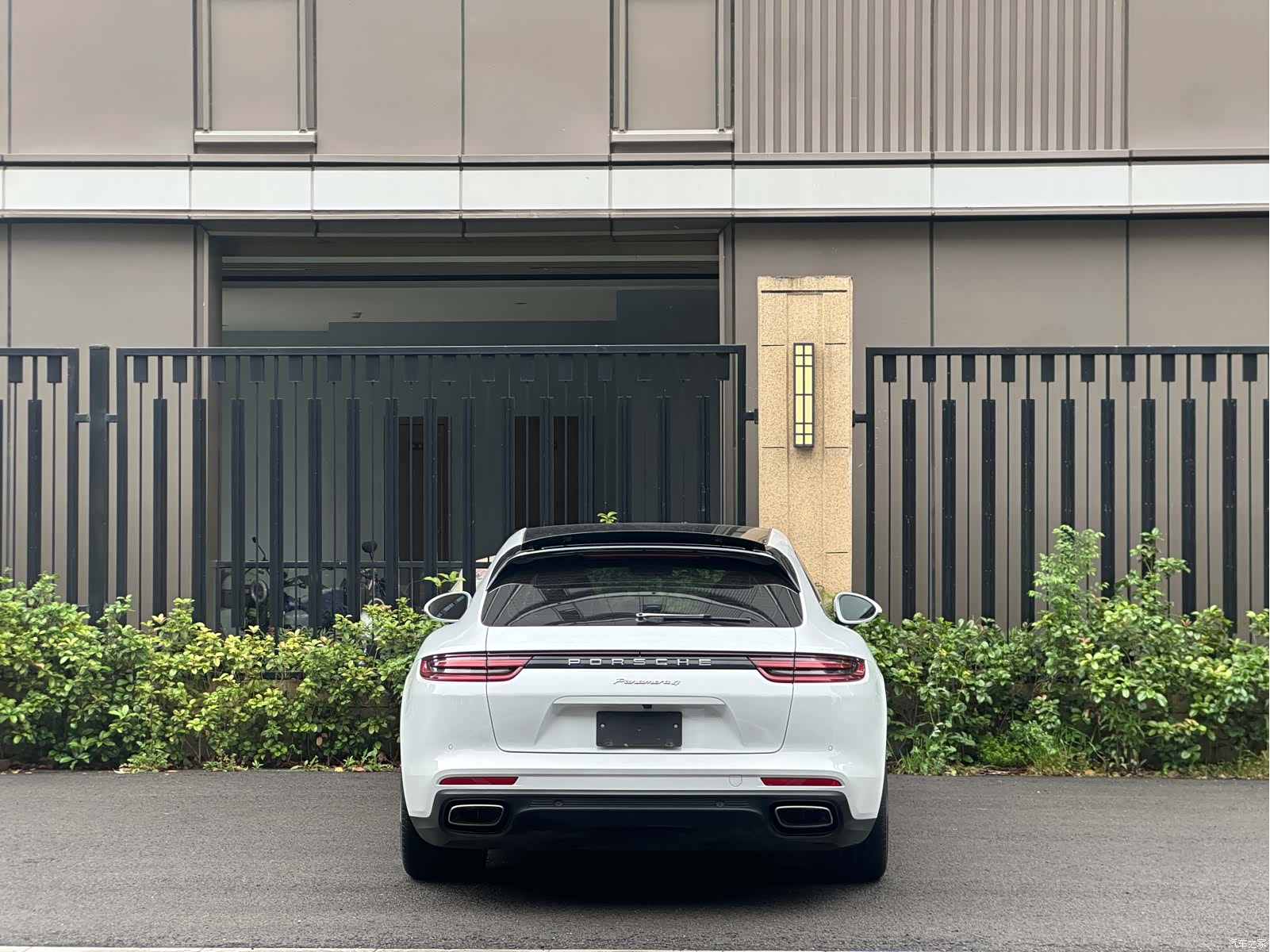 Porsche Panamera, 2019 все фото