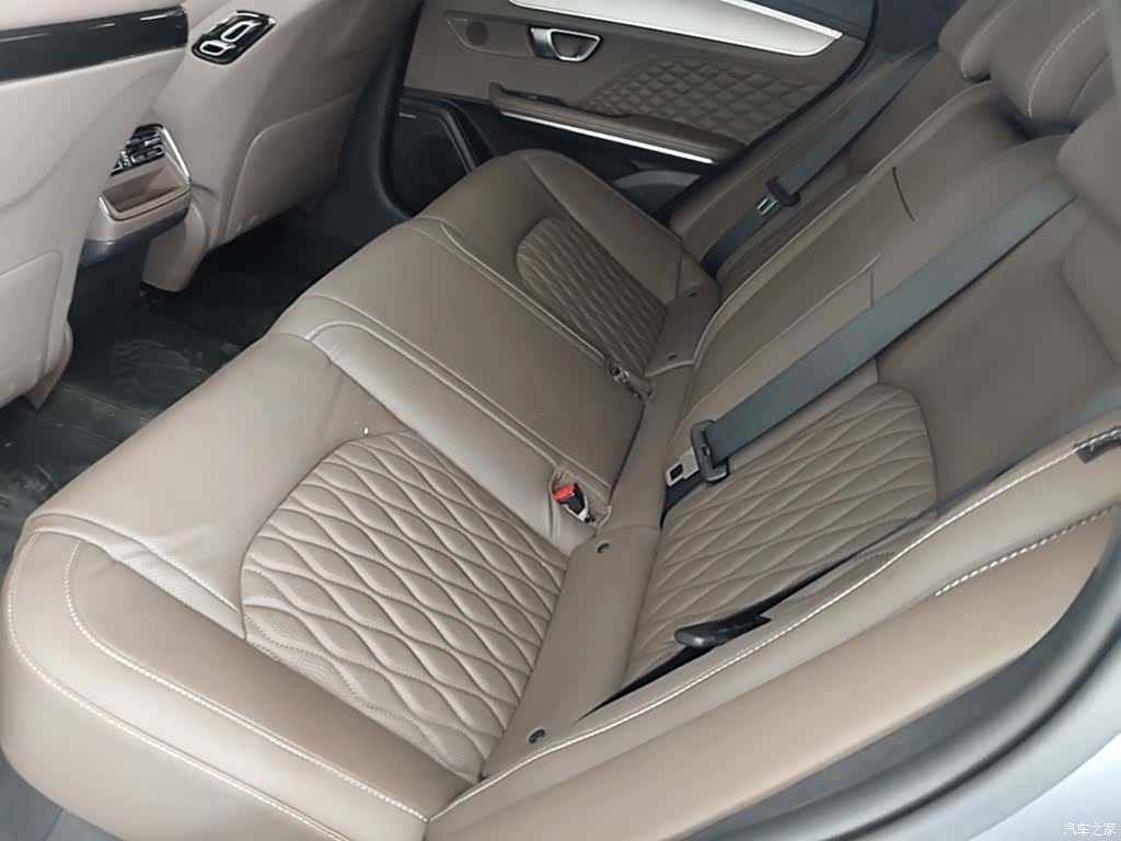 BYD Han, 2022 17