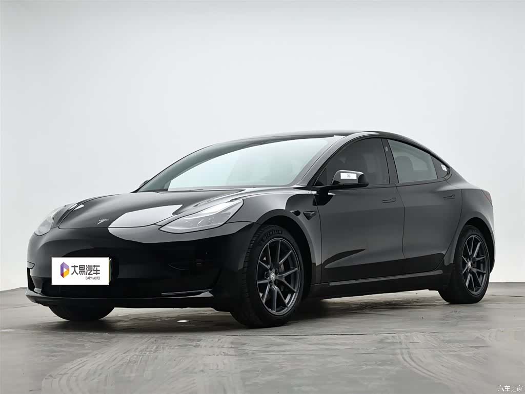 Tesla Model 3, 2021 1