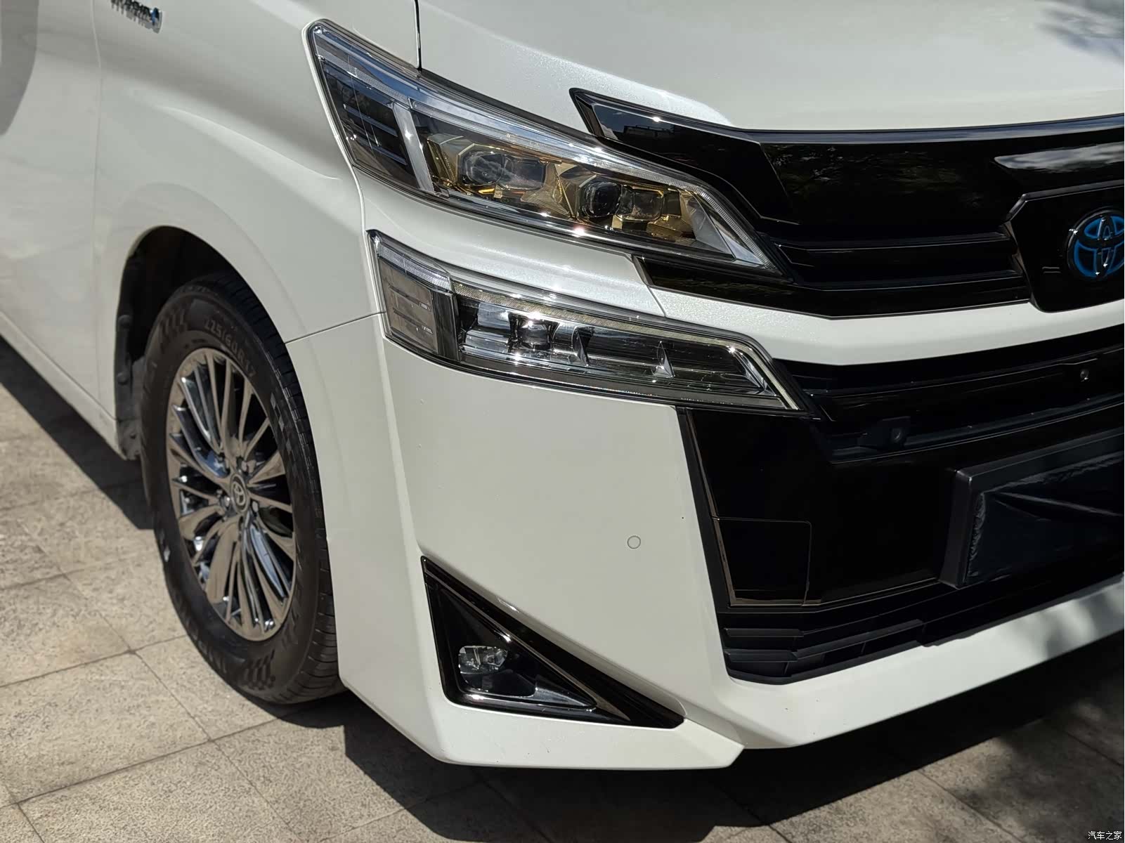 Toyota Vellfire, 2021 17