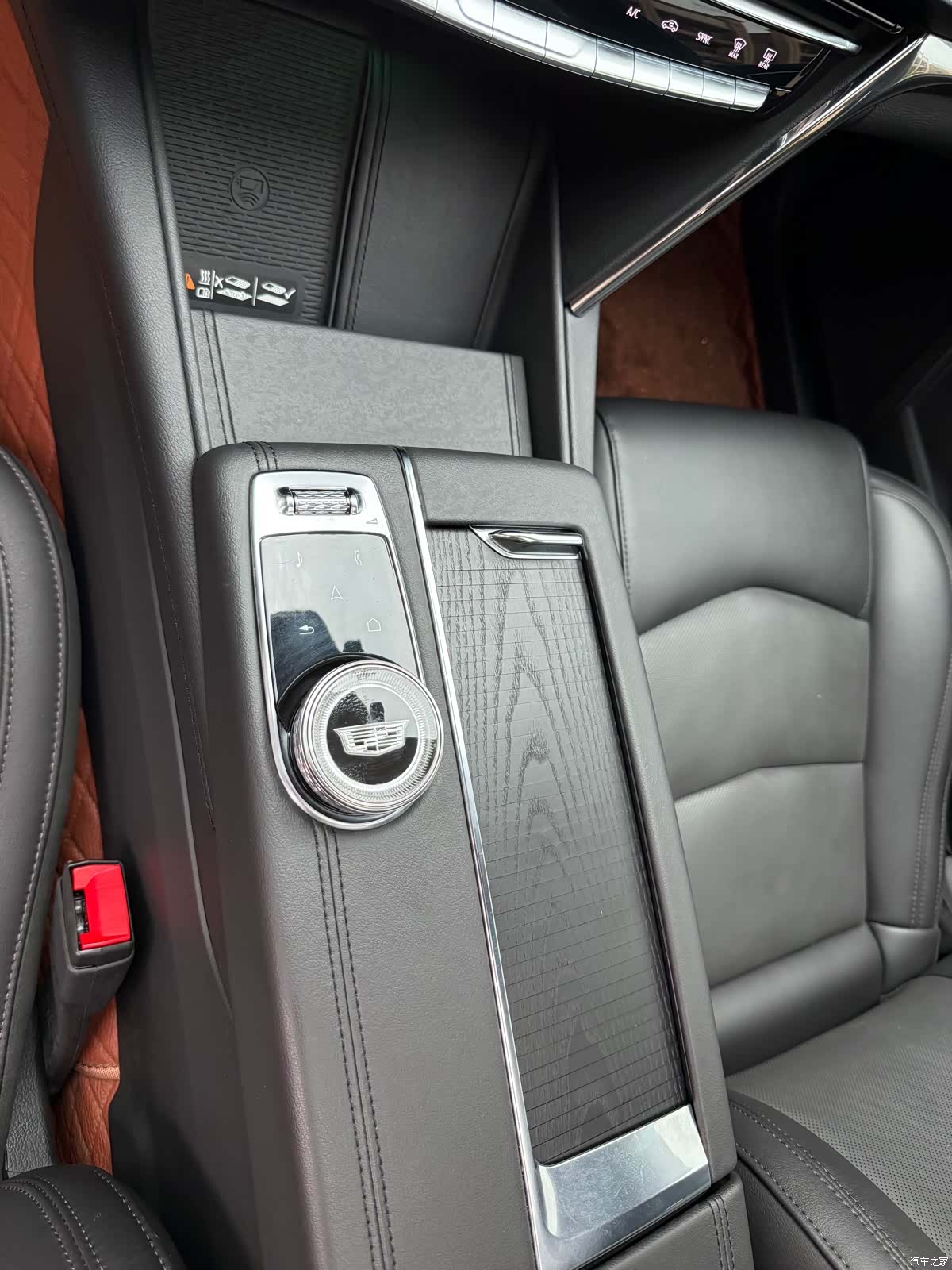 Cadillac CT6, 2024 19