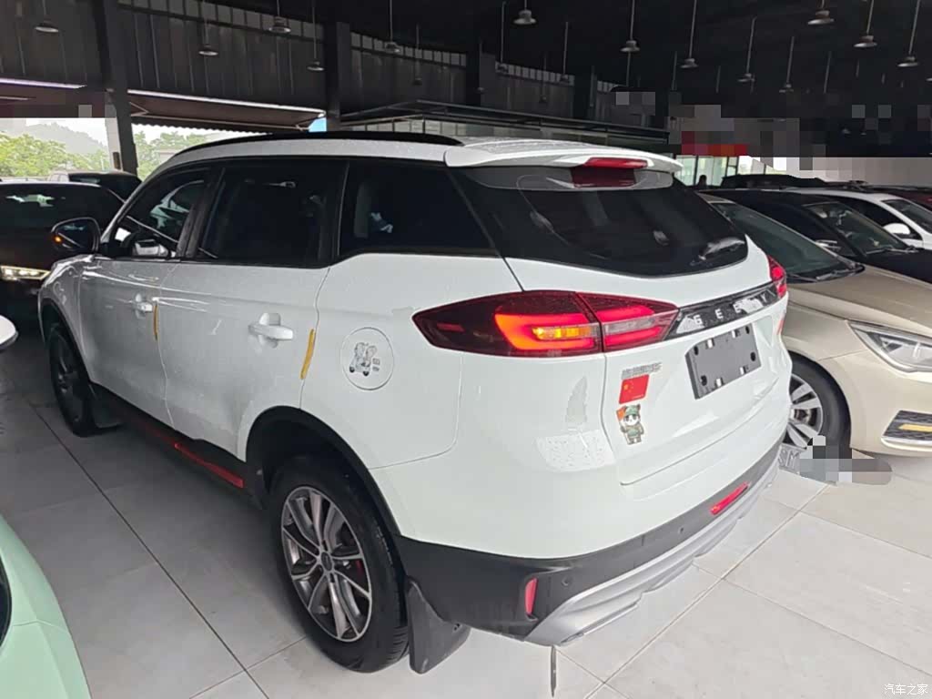 Geely Boyue, 2021 все фото