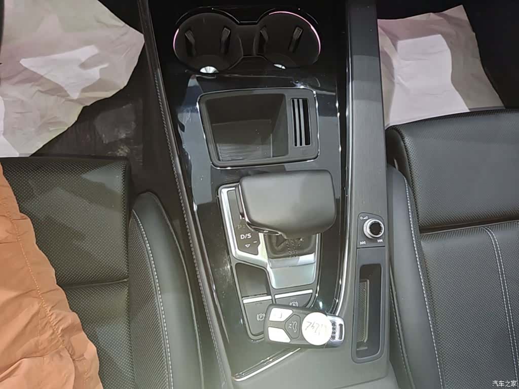 Audi A4L, 2024 14