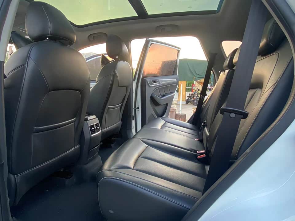Roewe RX5 Roewe RX5