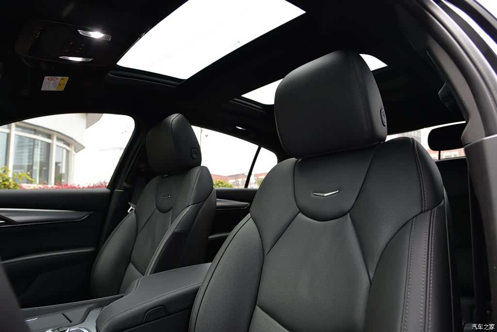 Cadillac CT5, 2023 11
