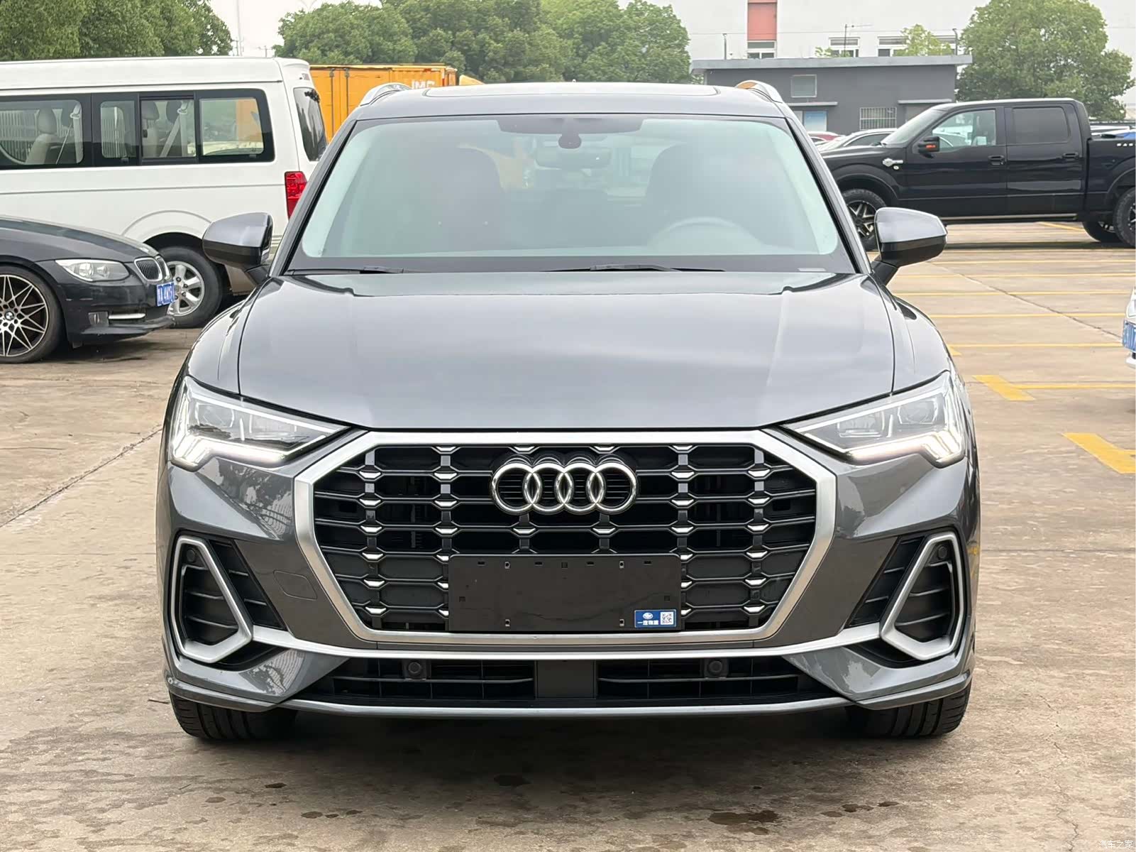Audi Q3, 2022 1