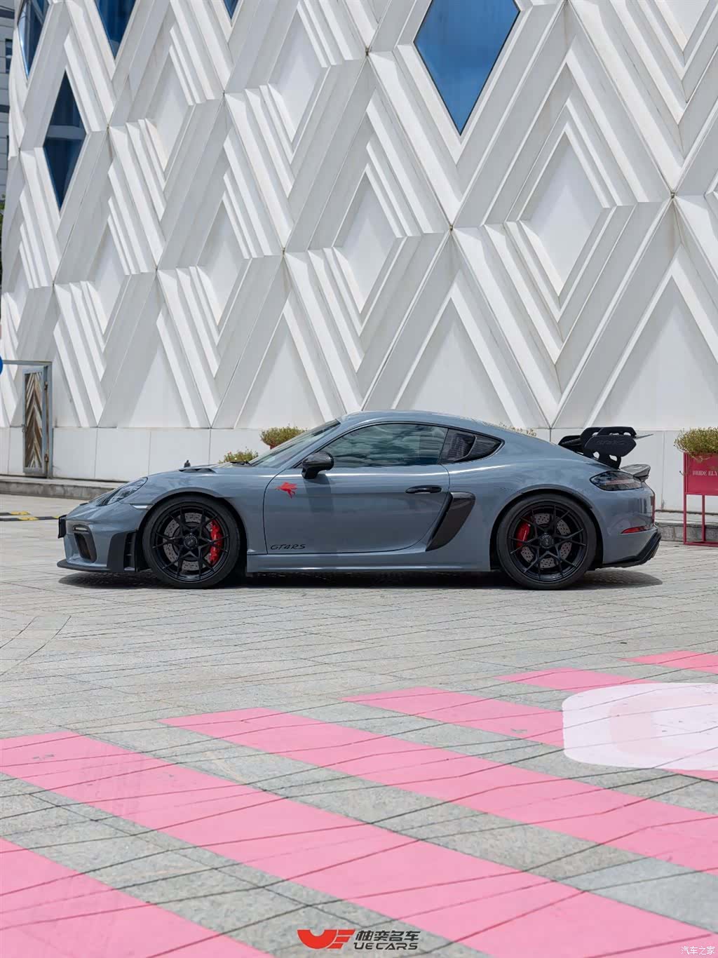 Porsche Cayman, 2024 7