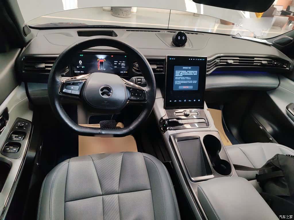 NIO ES8, 2022 10