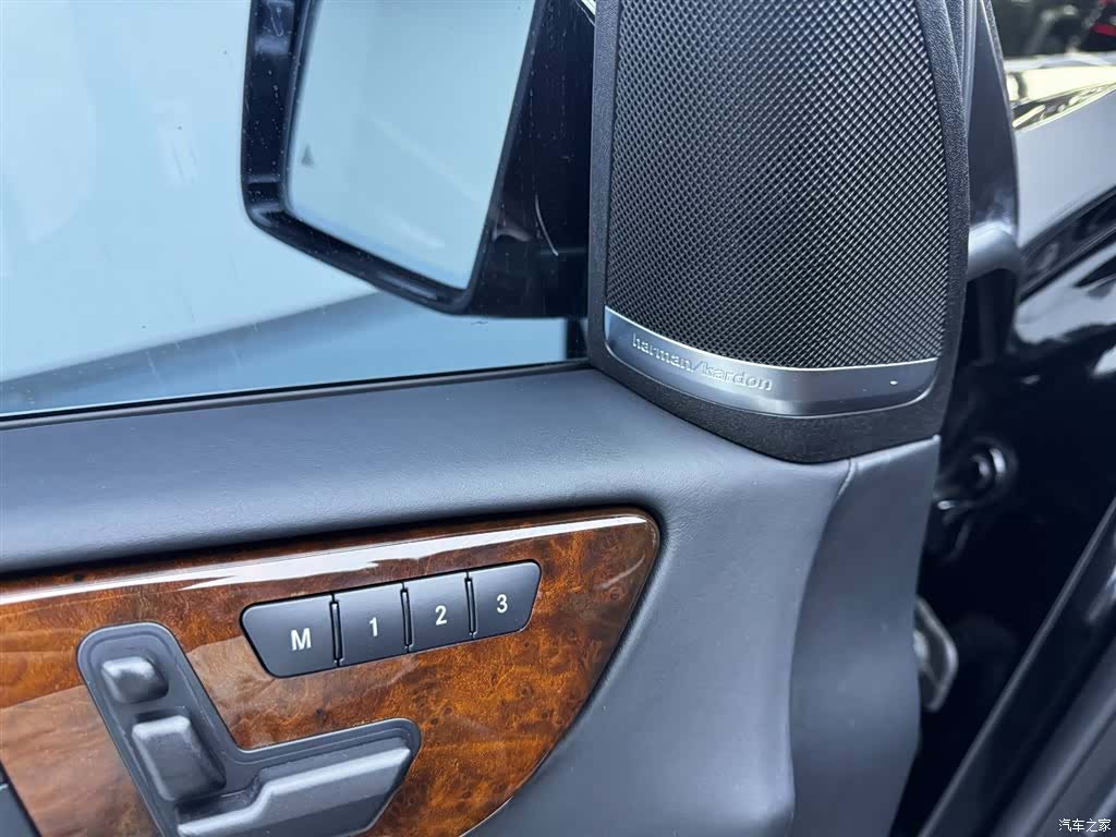 Mercedes-Benz GL-Class, 2015 12
