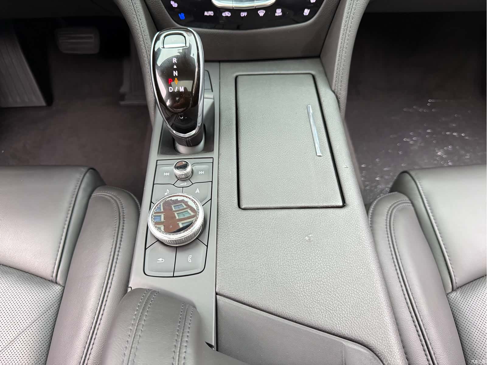 Cadillac CT6, 2023 13
