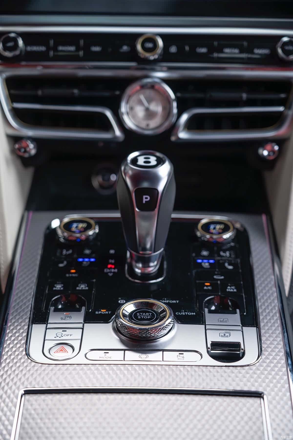 Bentley Flying Spur, 2025 27