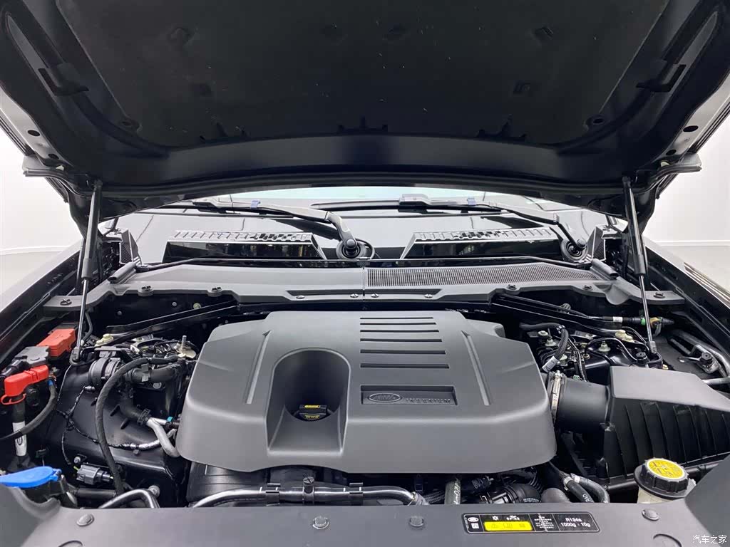 Land Rover Defender, 2023 30