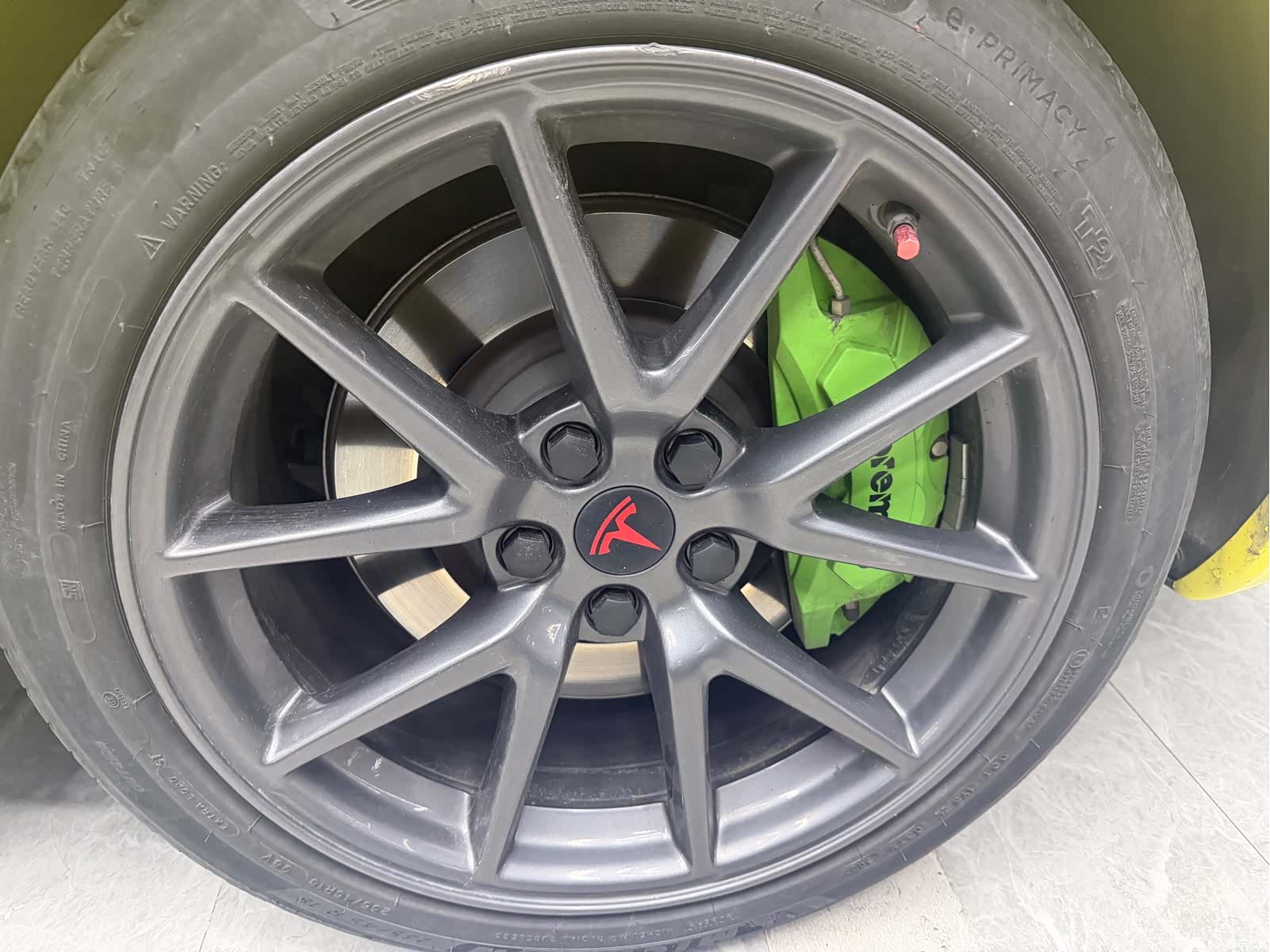 Tesla Model 3, 2023 12