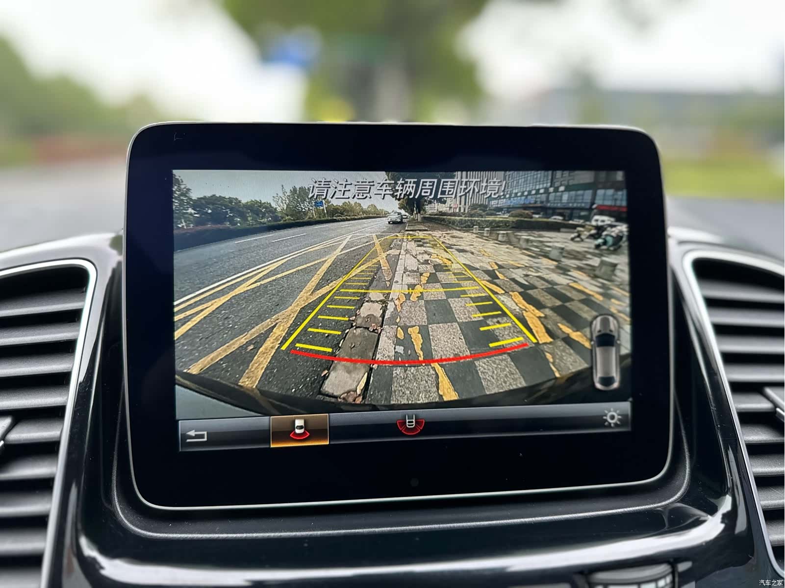 Mercedes-Benz GLE, 2018 23