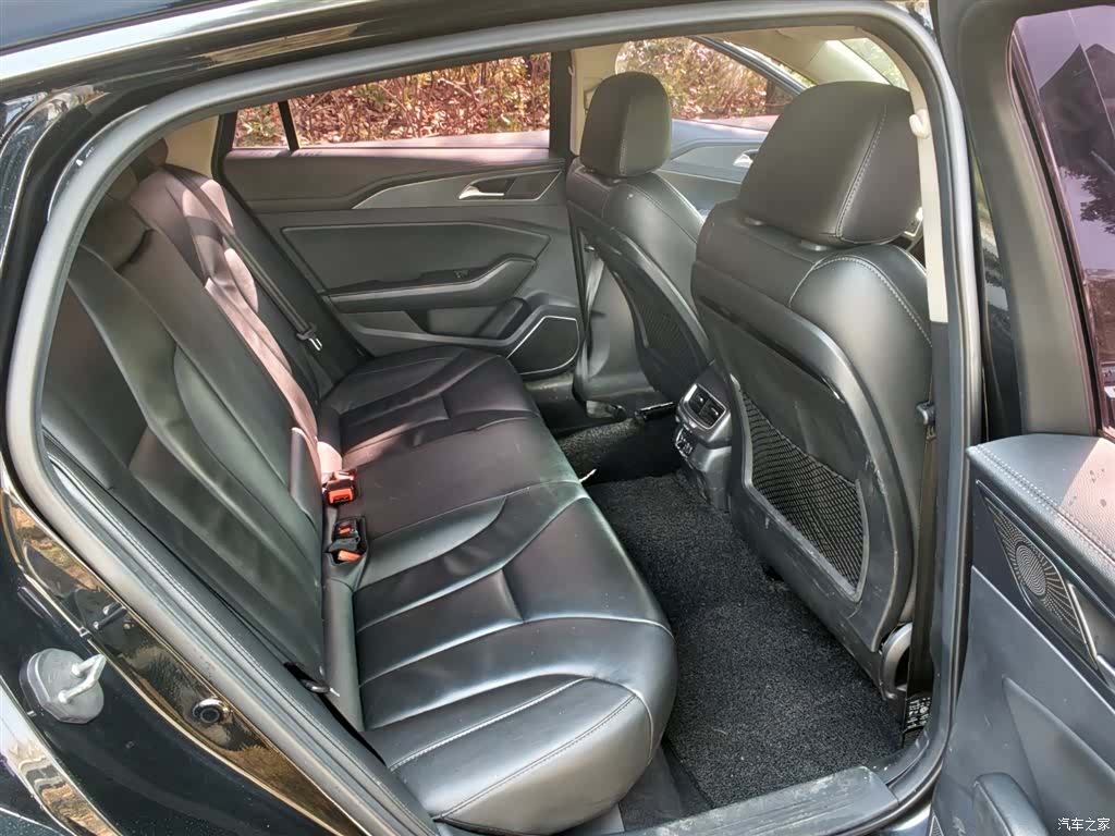 Hongqi H5, 2021 7