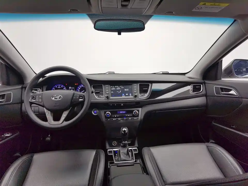 Hyundai Name picture