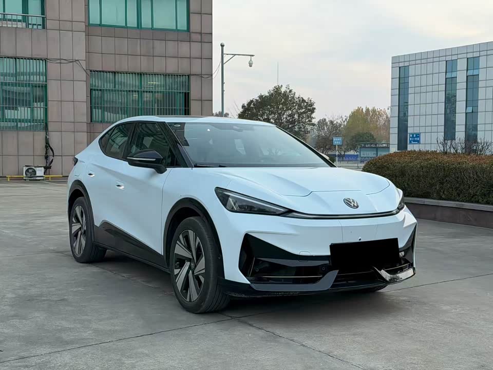 Volkswagen With the crowd 06