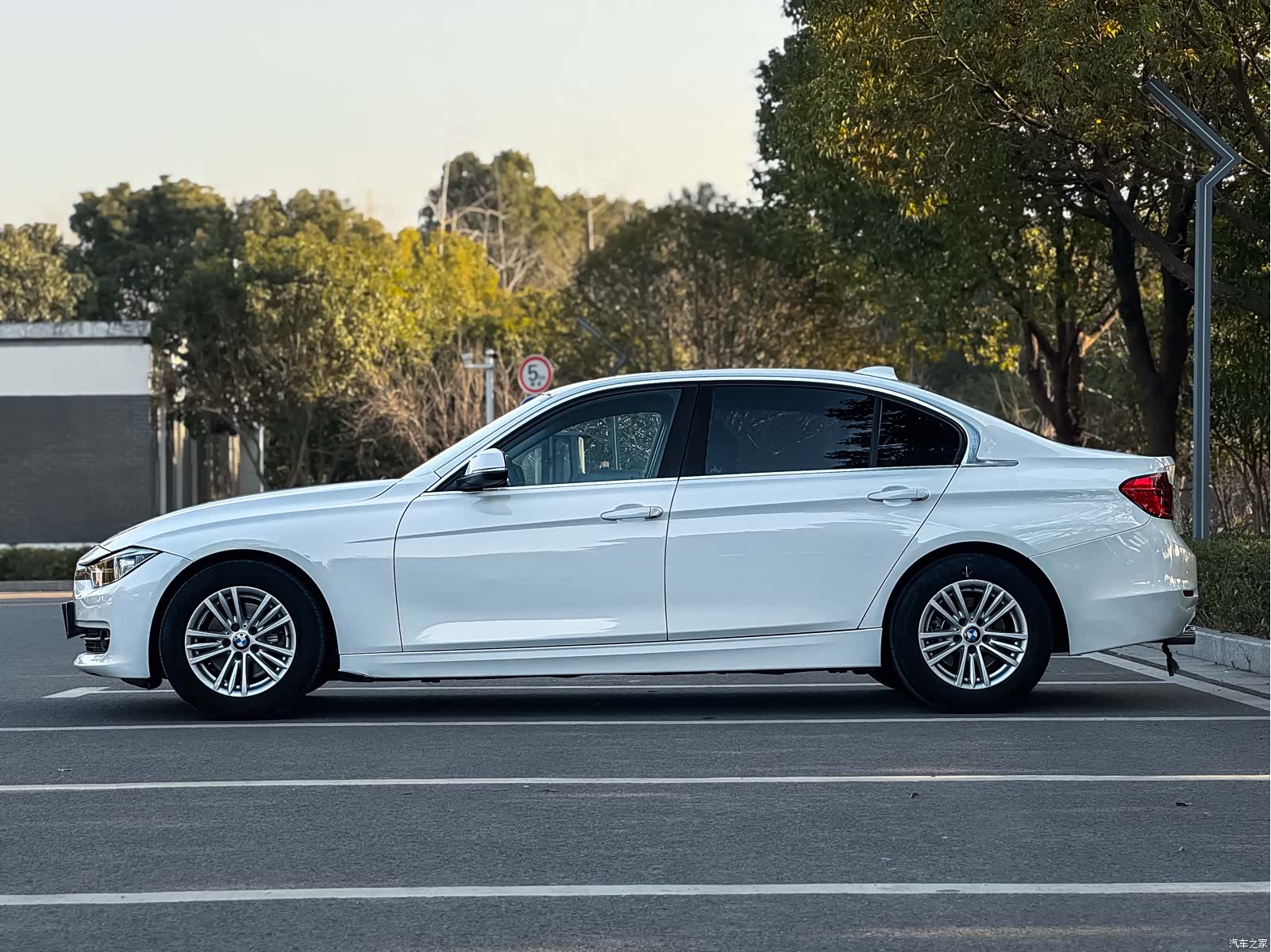 BMW 3 Series, 2015 3