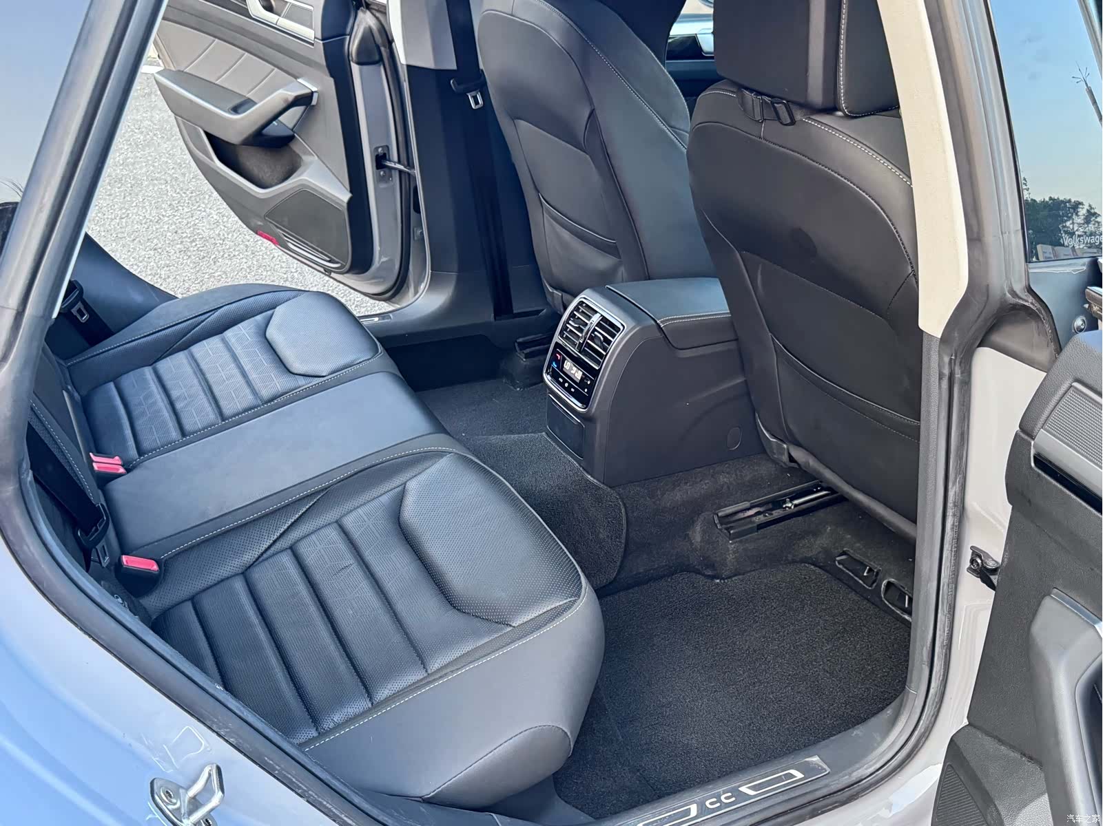 Volkswagen CC, 2021 15