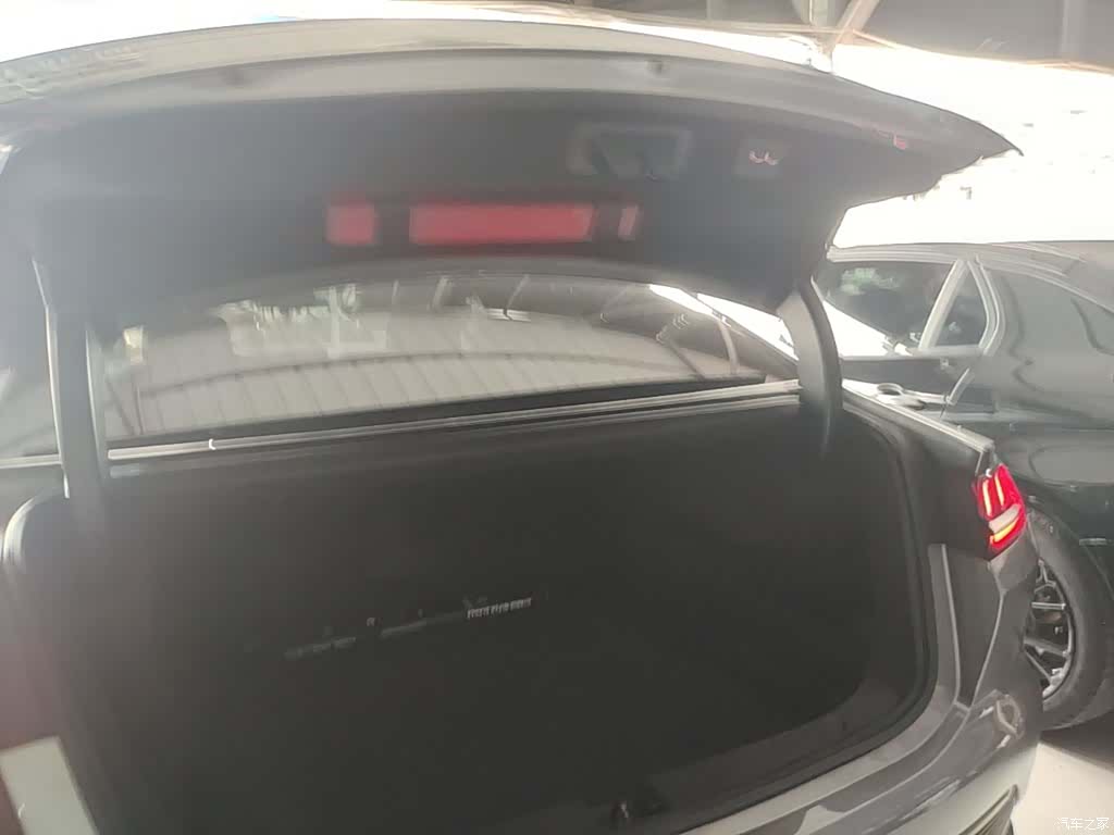 BYD Han, 2022 19